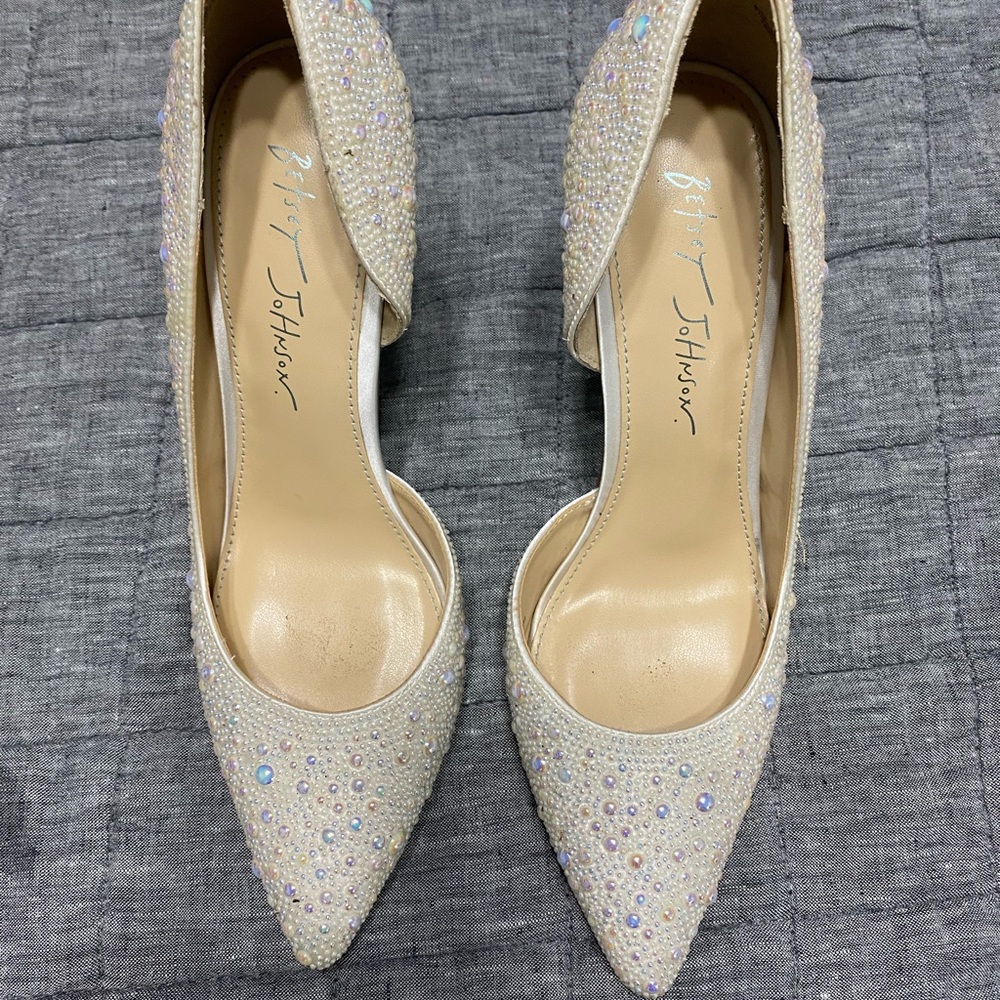 Betsy Johnson Sz 7.5